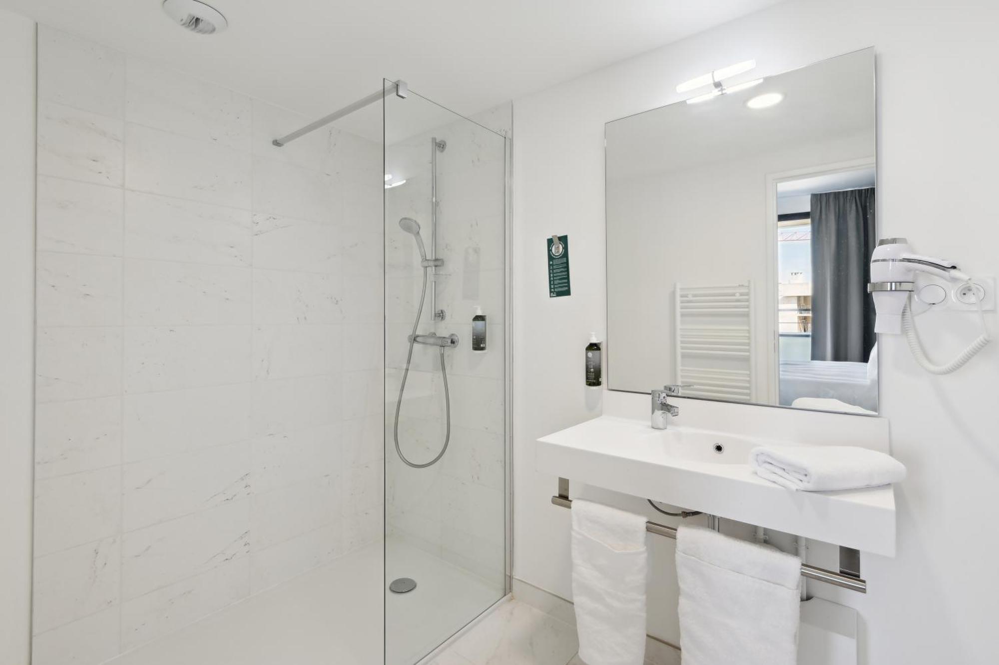 All Suites Paris Ouest Colombes Bois-Colombes エクステリア 写真